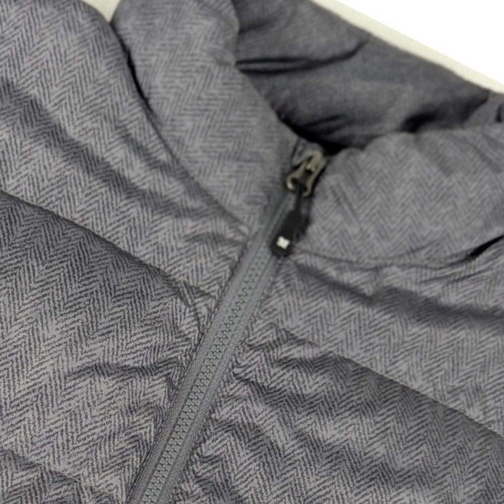 Weatherproof 32 Degrees Heat Womens Grey Chevron Puffer Vest Down Blend Medium